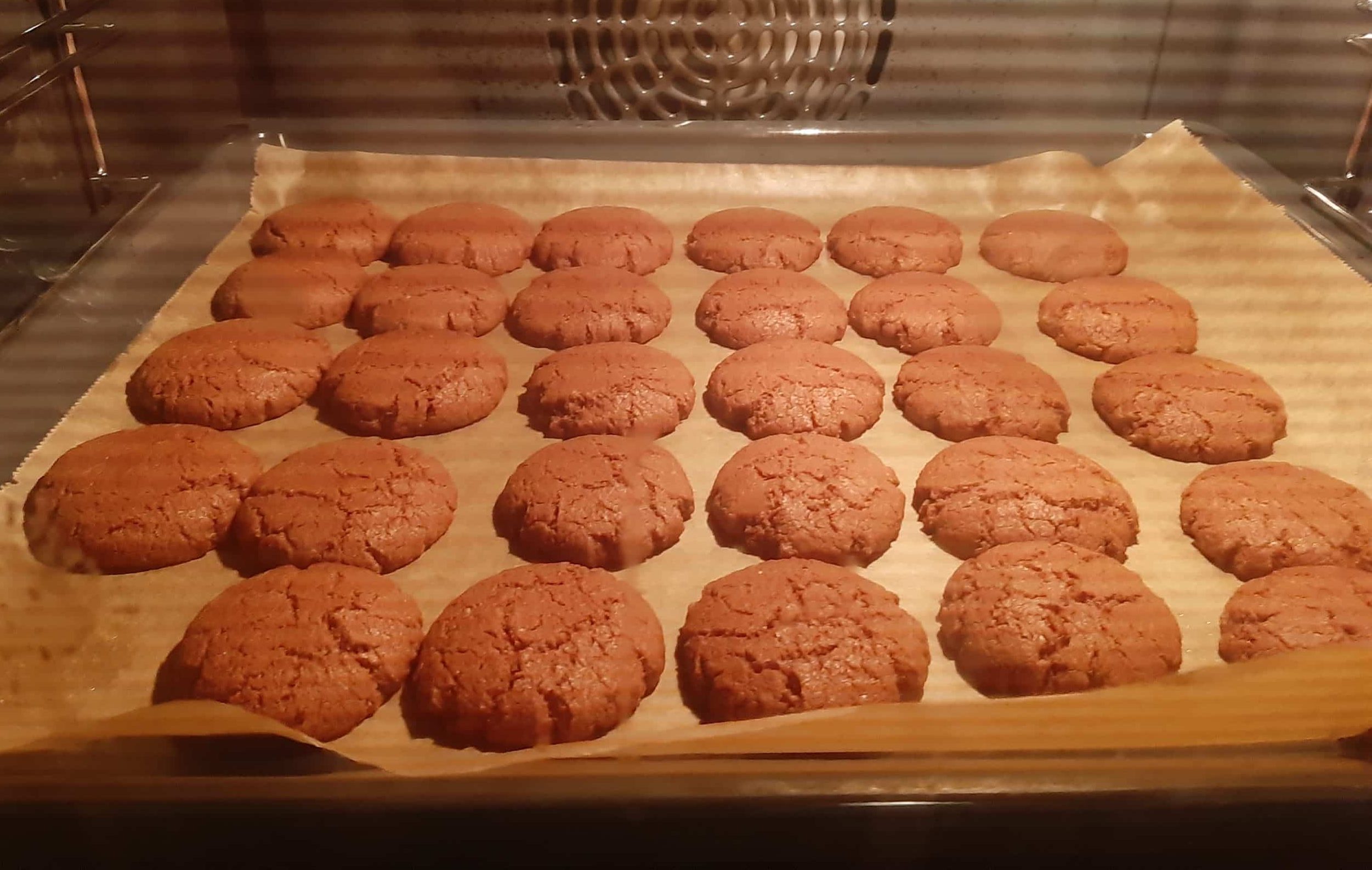 Minimalistische Weihnachtsbäckerei
